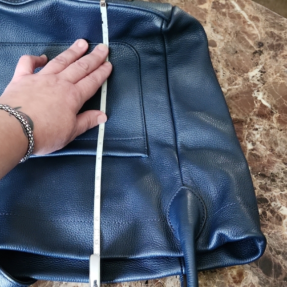 Large Dooney & Bourke Navy Blue Leather Shoulder Bag - Picture 12 of 16